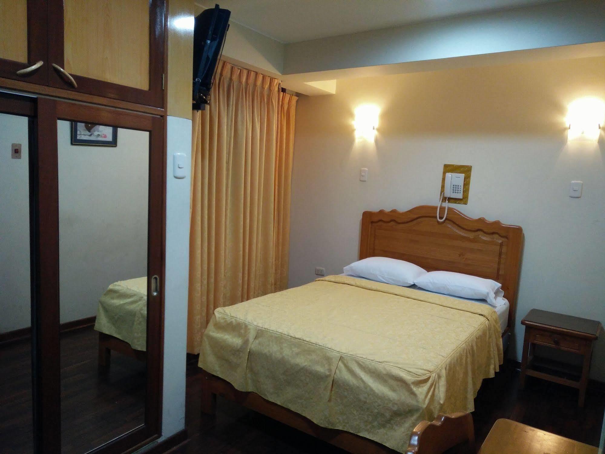 Hotel Panamericano Lima Zewnętrze zdjęcie