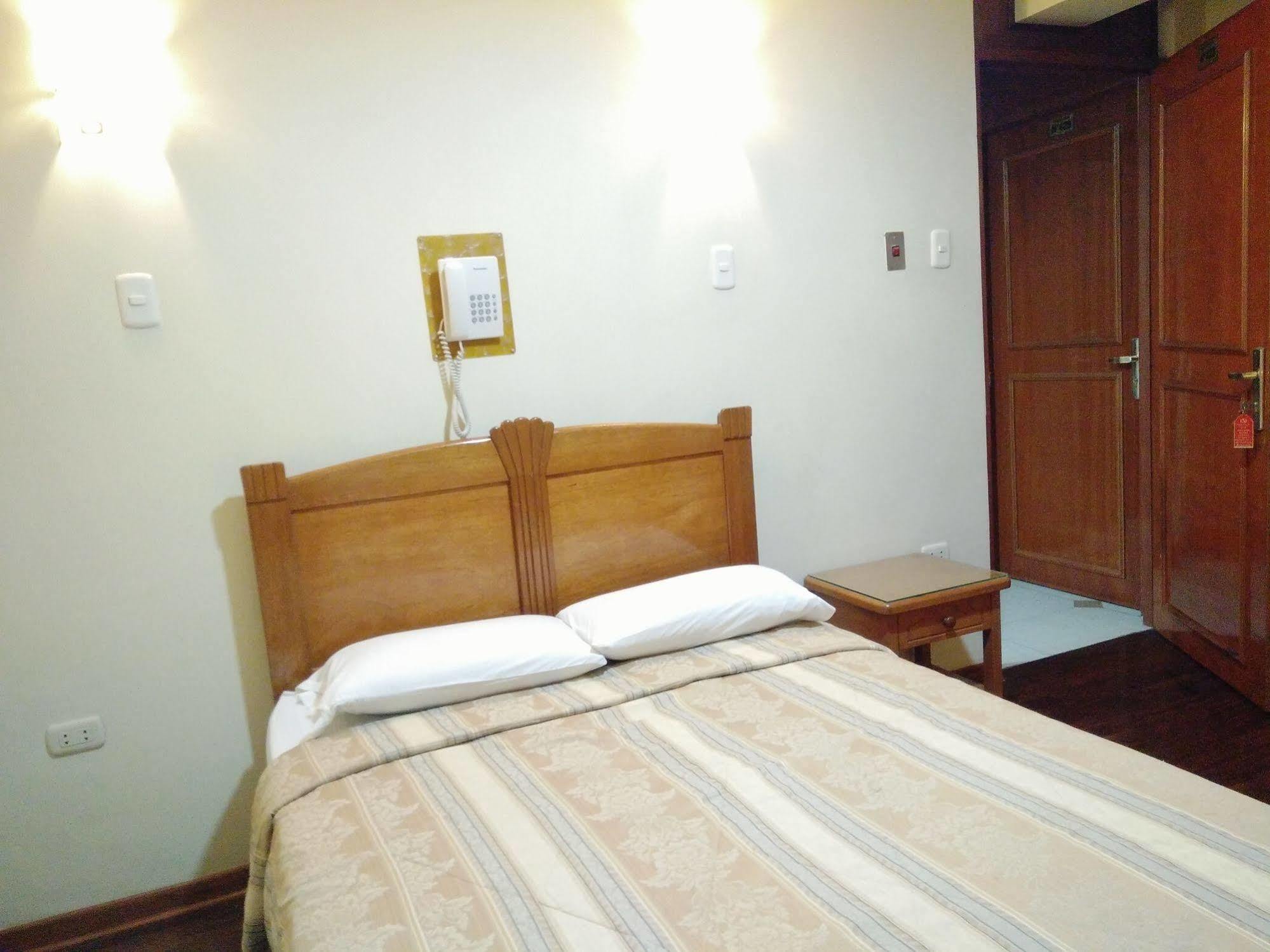 Hotel Panamericano Lima Zewnętrze zdjęcie